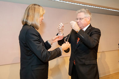 Nancy Sottos, a professor of materials science and engineering, and Illinois Provost Andreas Cangellaris