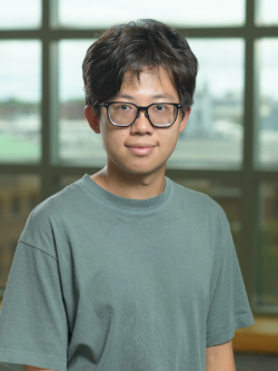 Zirui Wang's directory photo.