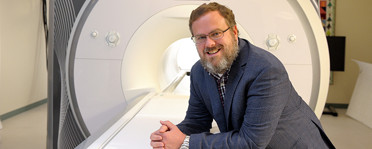 Brad Sutton, a professor of bioengineering, the technical director of the Biomedical Imaging Center at the Beckman Institute, and a faculty member of the Carle Illinois College of Medicine, was awarded the 2018 Beckman Institute for Advanced Science and Technology Vision and Spirit Award.