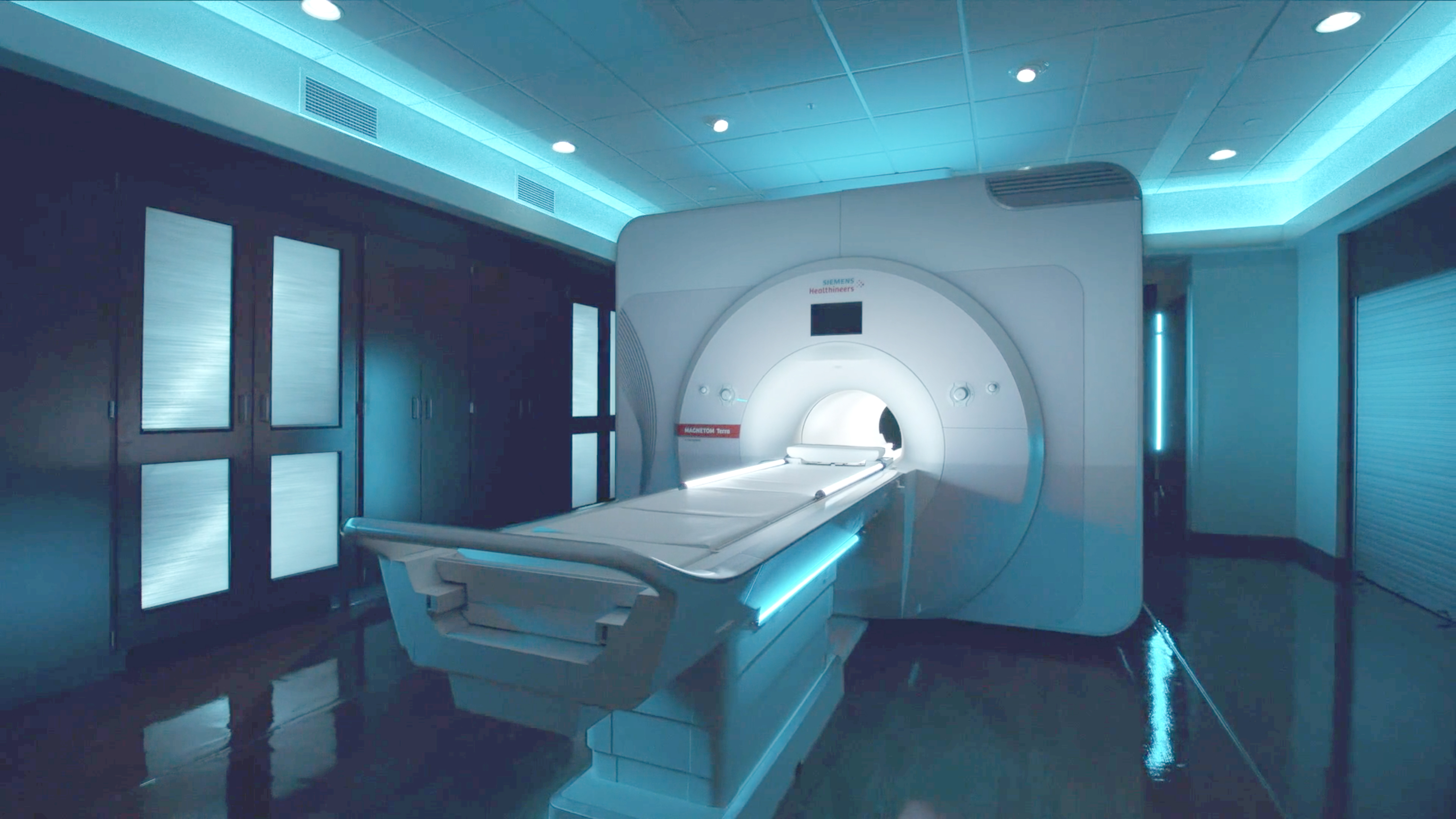 The Siemens Healthineers MAGNETOM Terra 7 Tesla MRI scanner located at the Carle Illinois Advanced Imaging Center.