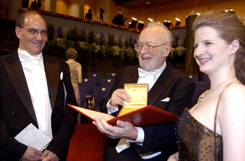Paul Lauterbur is honored as a Nobel Prize Winner.