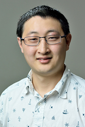 Qiong Wu is a postdoctoral researcher in the Moore Group and specializes in the chemistry of ring polymers.