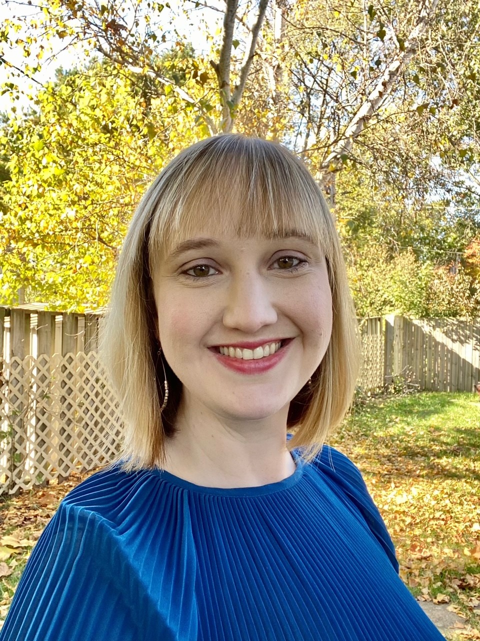 Headshot of Jenna Sprowles.